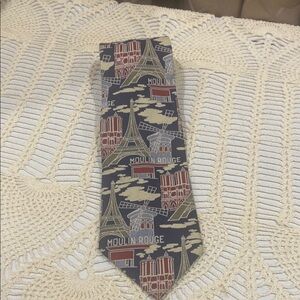 Vintage Polyester Tie With Paris Scenes 4 1/2” Wide
